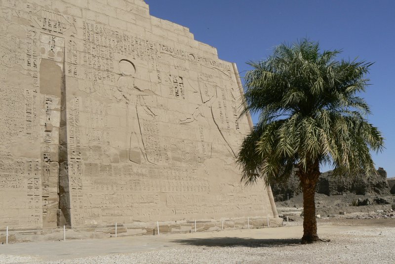 05 LUXOR Habu Temple